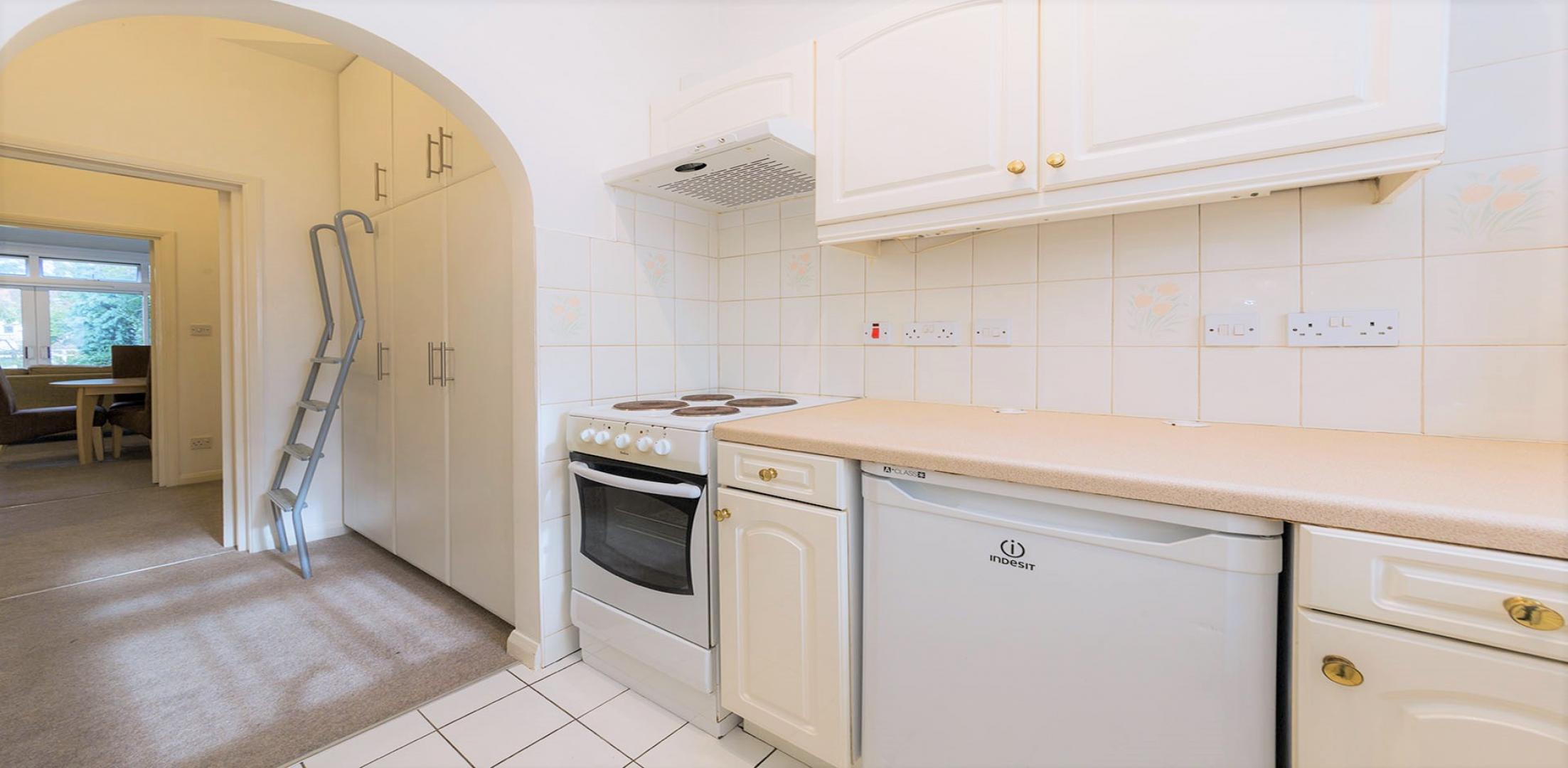 			Studio Apartment, 1 bath, 1 reception Studio			 Dartmouth Road, WILLESDEN GREEN/BRONDESBURY